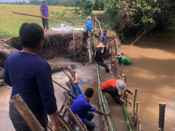 \"ไชยสอวุ่น\" คันกั้นน้ำขาด น้ำเชิญไห...