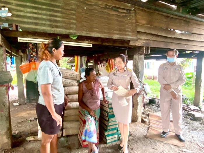 สร้างห้องน้ำให้กับครอบครัว ผู้ยากไร้ ...